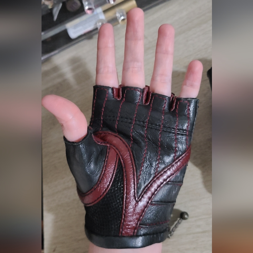 Women's Black and Red Fingerless Leather Gloves Burner Cosplay Mad Max